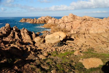 Cala Sarraina sahili manzarası