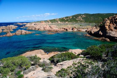 Cala Sarraina sahili manzarası