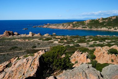 Cala Sarraina sahili manzarası