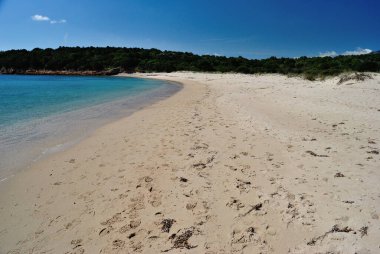 Razza di Junco plajı manzarası