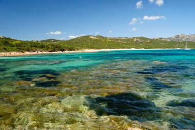 Liscia Ruja plajı manzarası