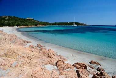 Petra Ruja plajı manzarası