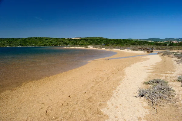Porto Pozzo laguna Manzarası