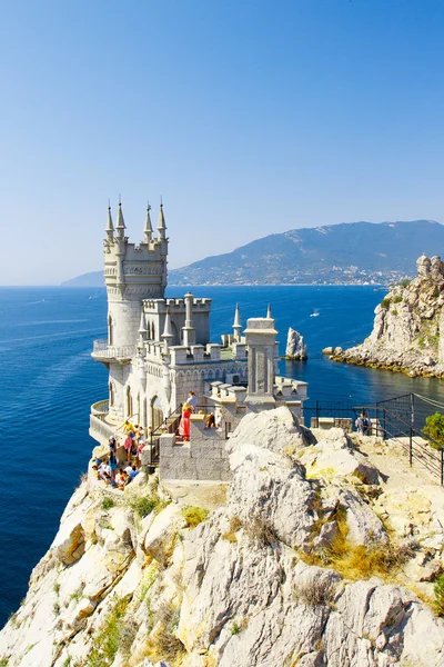 Coupure de la côte sud de la Crimée Yalta, Nid d'hirondelle Caste — Photo