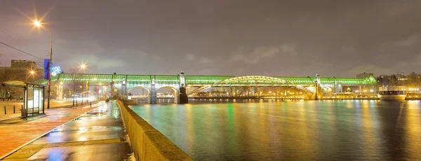 在莫斯科，俄罗斯的 pushkinsky 桥 — 图库照片