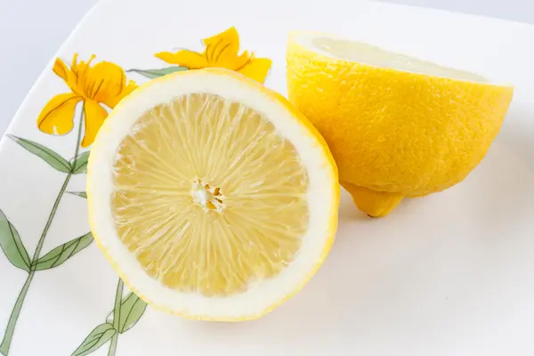 Comida de limón en rodajas — Foto de Stock