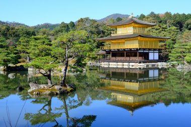 Kyoto, Japonya 'daki Kinkakuji Tapınağı (Altın Pavyon)