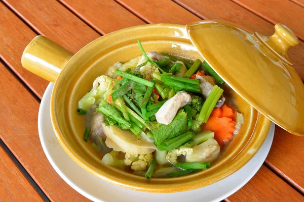 Sebzeler, balık pişmiş gıda Tay — Stok fotoğraf