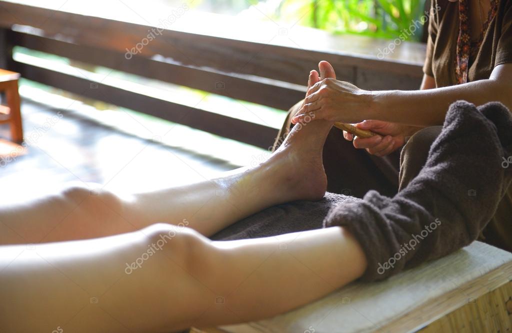 Thai spa foot massage