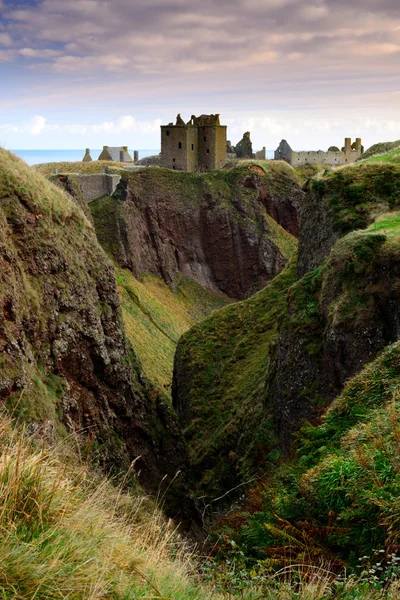 Dunnottar Castle in Aberdeen, Scotland. — Stock Photo, Image