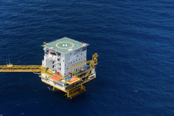 Cuarto vivo de la plataforma petrolífera offshore —  Fotos de Stock
