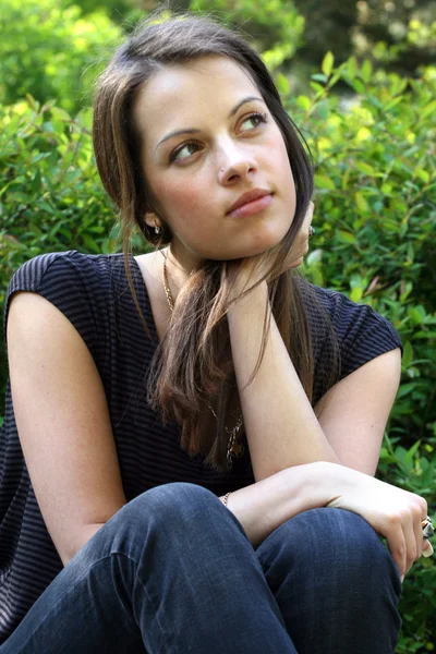 Woman in park — Stock Photo, Image