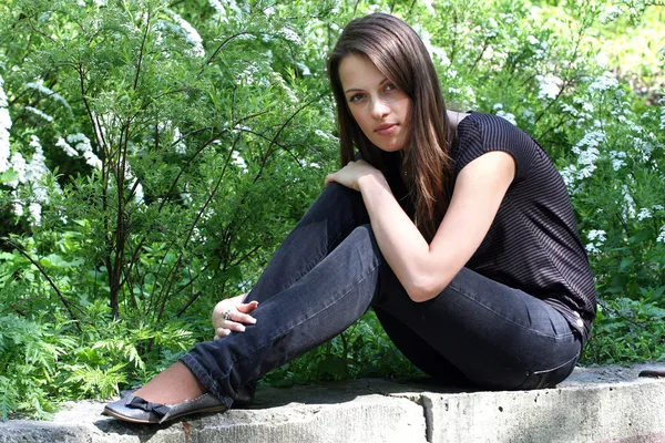 Woman in park — Stock Photo, Image