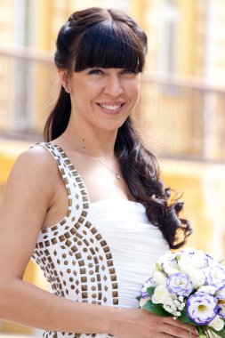 güzel gelin buketi ile