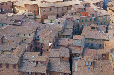 Ortaçağ kenti kiremitli çatılar