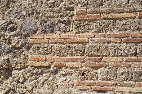 La muralla de un edificio histórico — Foto de Stock