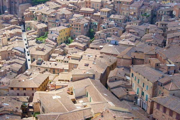 The roofs of the medieval buildings — Stock Photo, Image