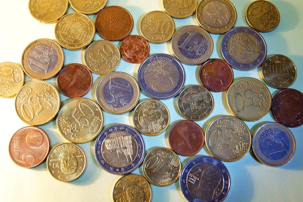 Moedas em euros — Fotografia de Stock