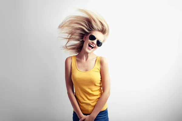 Casual girl having fun — Stock Photo, Image