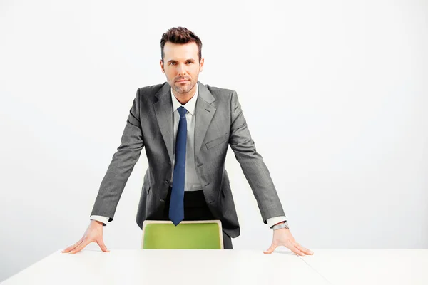 Confident young businessman — Stock Photo, Image