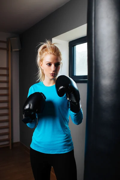 Girl during a boxing training — Stock Photo, Image