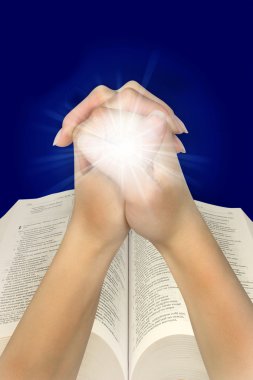 İncil dua kadının elleri