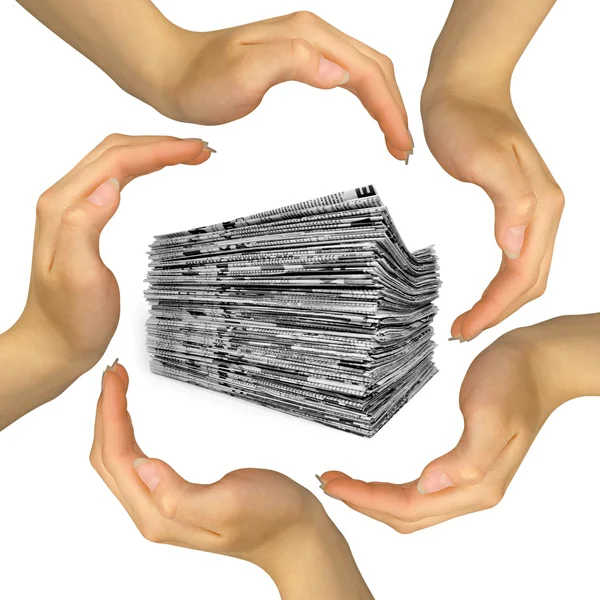 Hands Making a Circle with newspapers — Stock Photo, Image