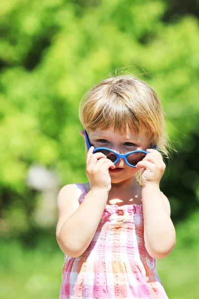 A beautiful little girl — Stock Photo, Image