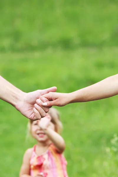 Zwei Arme von Liebenden — Stockfoto