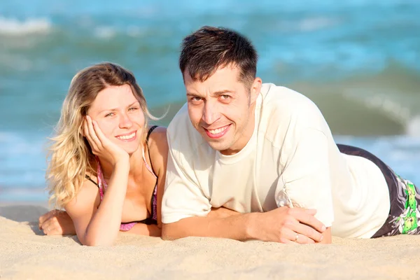 Koppel op de zee — Stockfoto