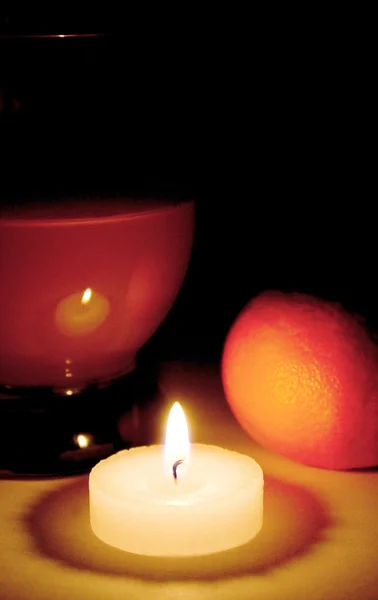 Kerze im Dunkeln — Stockfoto