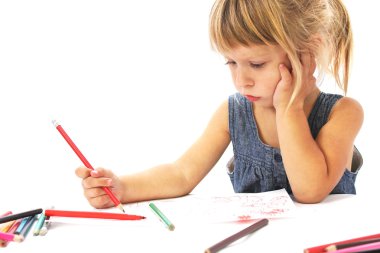 güzel küçük bir kız ile kalem çizim