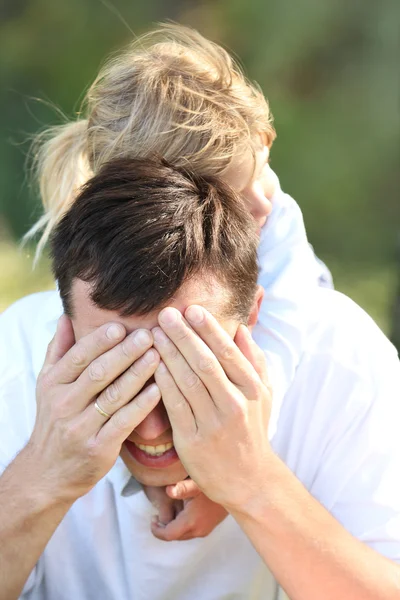 Father play with his daughter — Stock Photo, Image