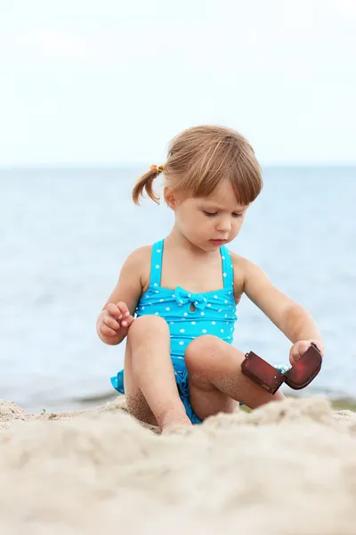 Bambina sul mare — Foto Stock