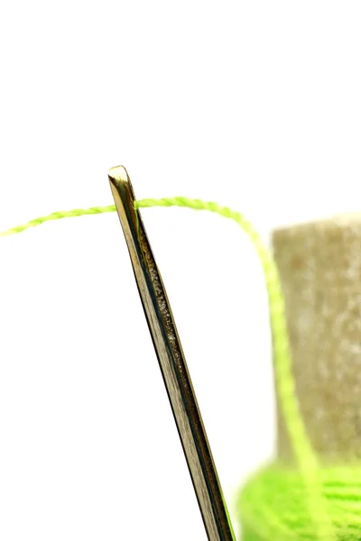 Macro needle and thread — Stock Photo, Image
