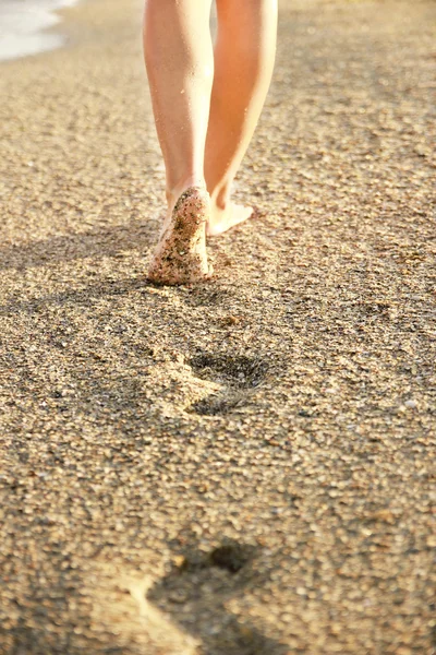 Empreintes de pas dans le sable — Photo