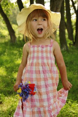 doğa güzel küçük kız