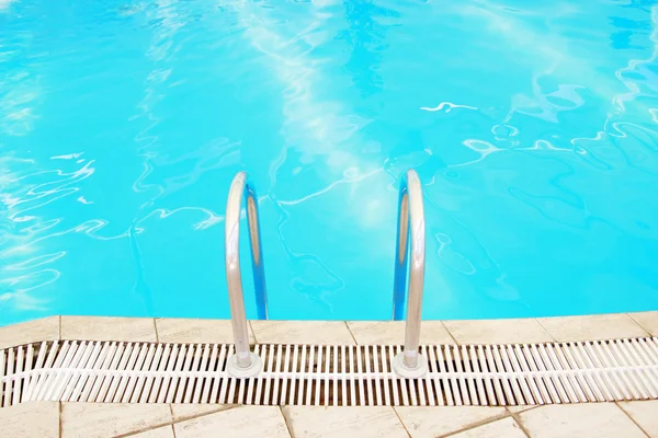 Piscina d'acqua — Foto Stock