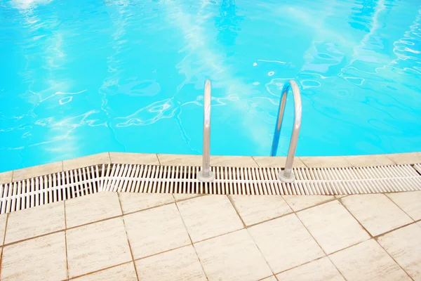 Piscina d'acqua — Foto Stock