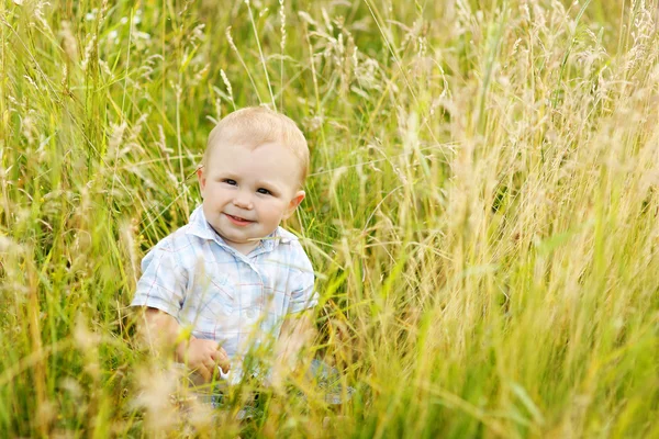 Little boy in summer day — Stock Photo, Image