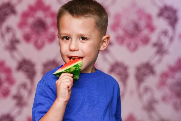 Bambino Felice Con Anguria Casa — Foto Stock