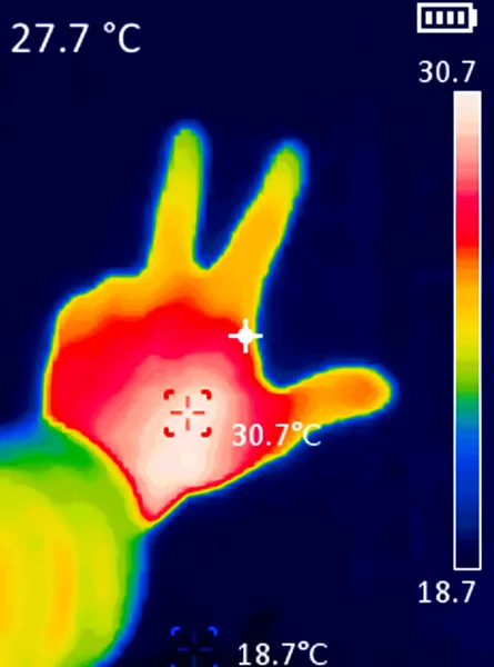 Immagine Termografica Della Mano Una Persona Che Mostra Temperature Diverse — Foto Stock