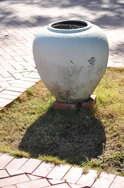 Jar in the garden — Stock Photo, Image