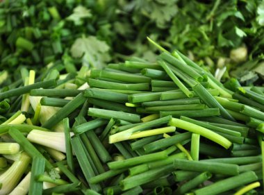 kıyılmış scallions