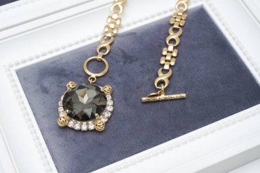 Mücevher, İtalyan kostüm, fasion, tarz, güzellik, altın, siver, kadın mücevher