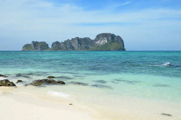 Tropical bamboo island — Stock Photo, Image