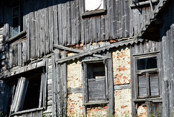 Windows at old wall — Stock Photo, Image