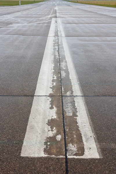 Pista en un aeropuerto — Foto de Stock