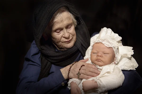 Piadosa abuela —  Fotos de Stock