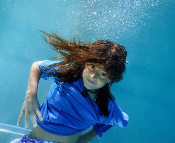 Verschmitztes Unterwasserportrait — стокове фото